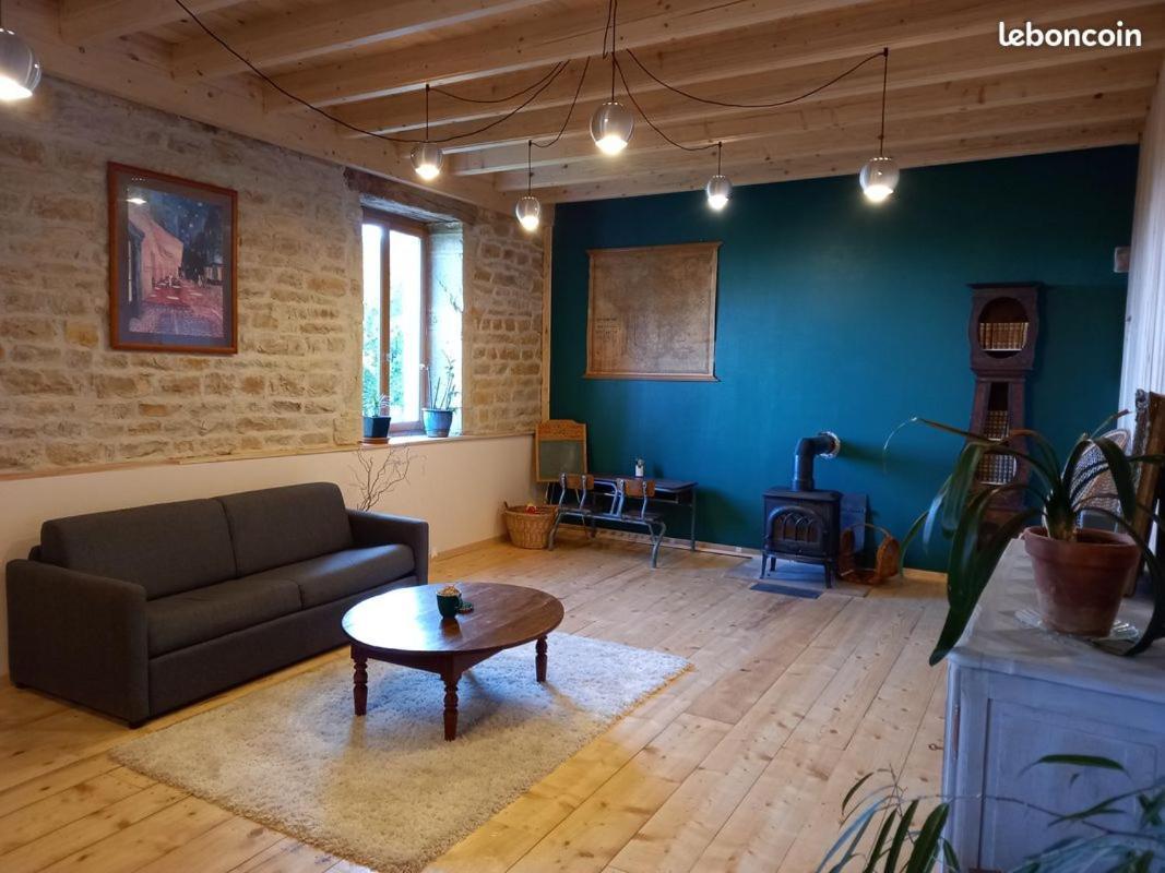 Appartement de charme dans une maison isolée Presilly  Exterior foto