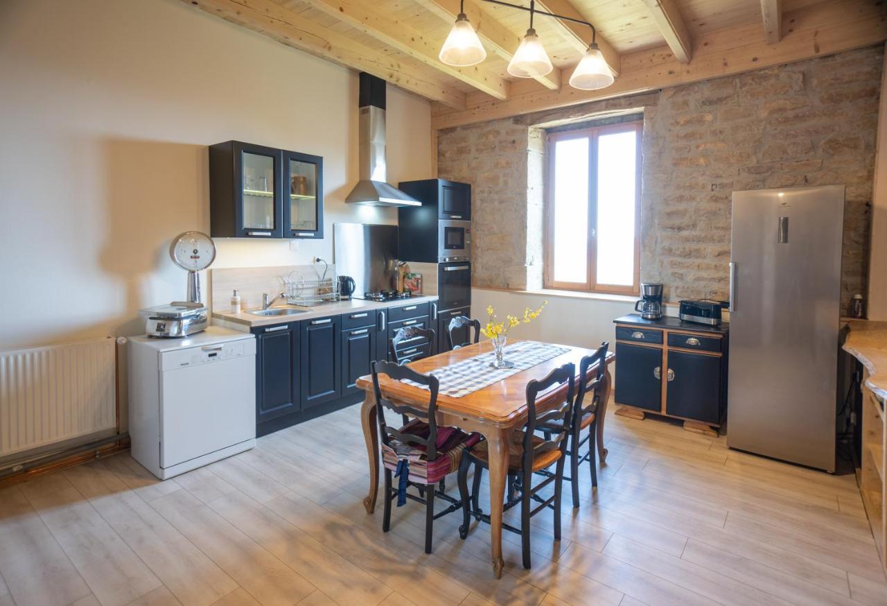 Appartement de charme dans une maison isolée Presilly  Exterior foto